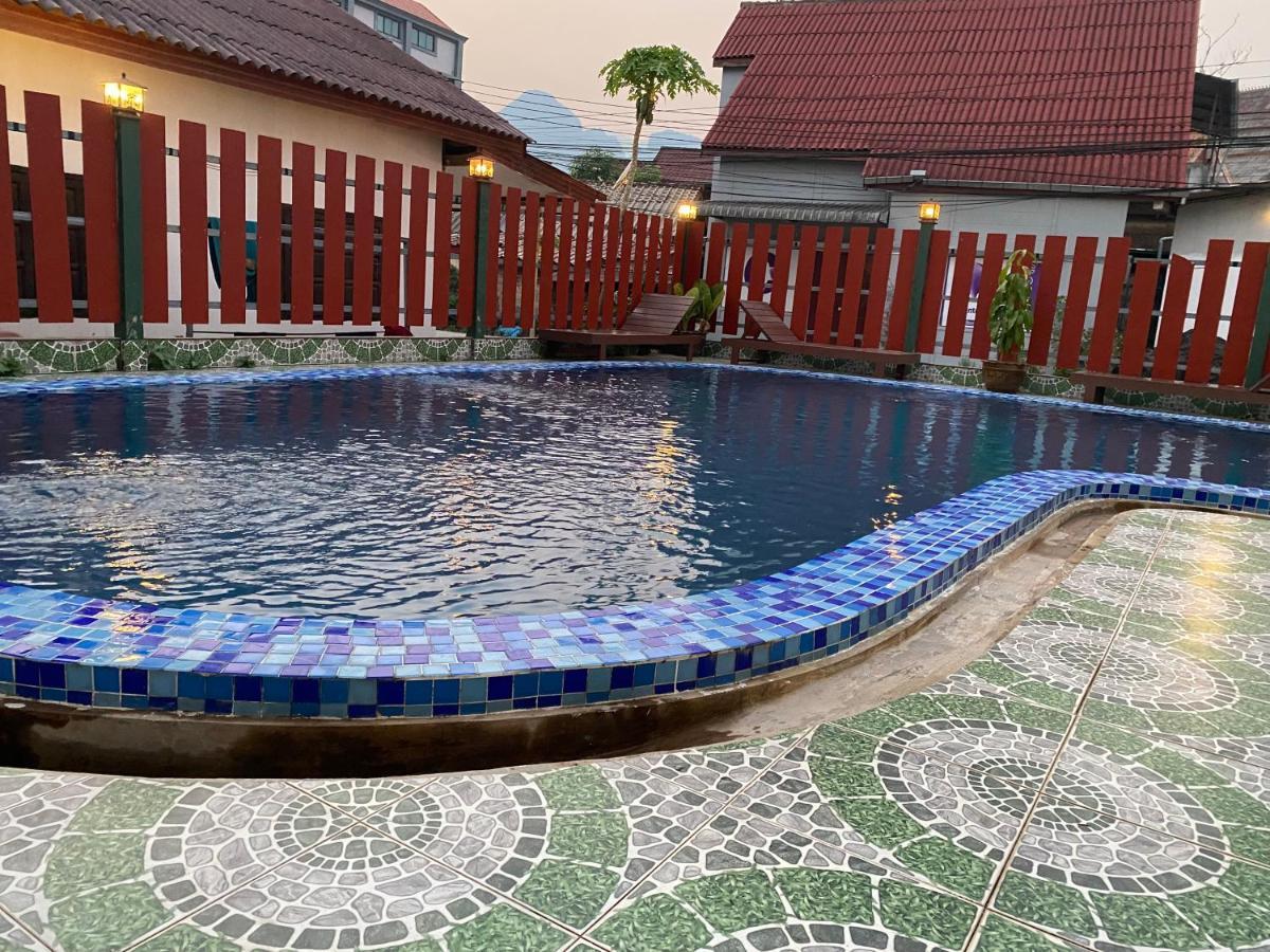 Premier Vang Vieng Hotel Bagian luar foto